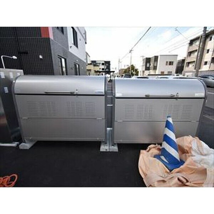 ラグジースペース栄通１２の物件外観写真