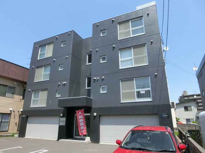 ラ・フェール・ナナの物件外観写真