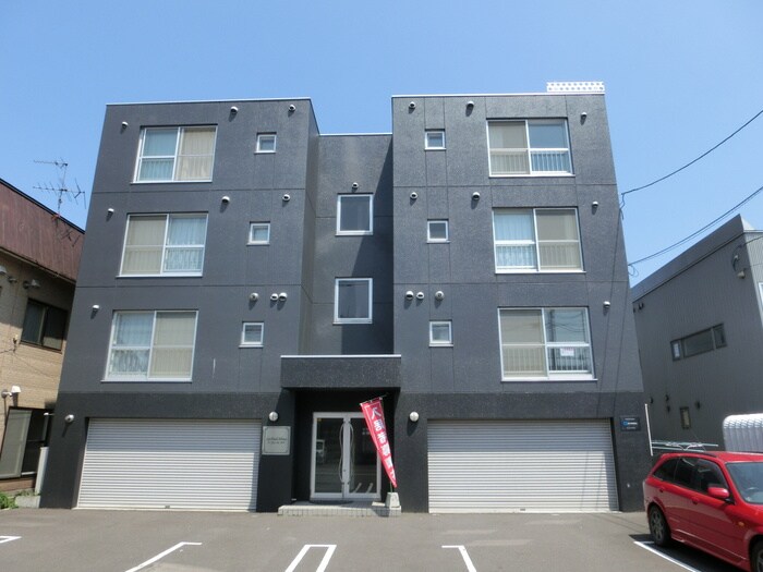 ラ・フェール・ナナの物件外観写真