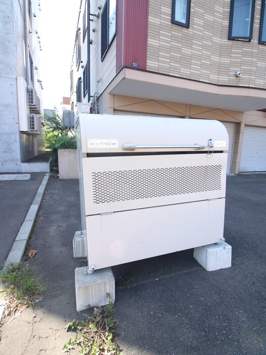 カリエンタ美園の物件外観写真