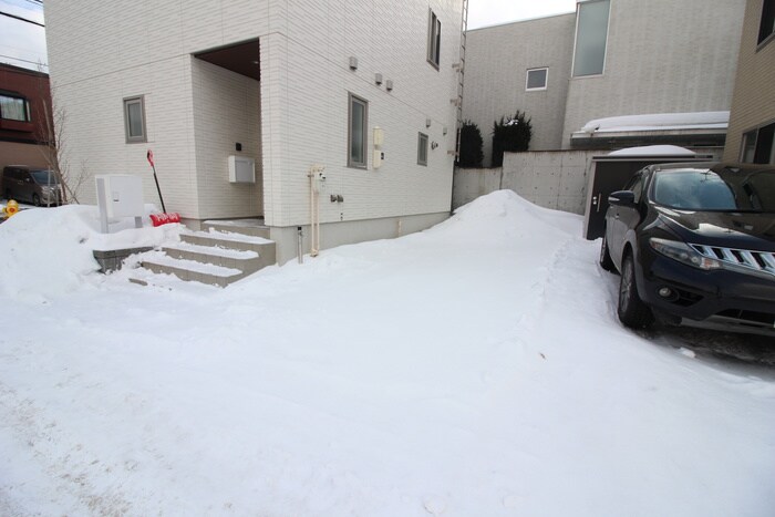 セキュレア宮の森3-10の物件外観写真