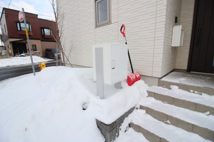 セキュレア宮の森3-10の物件外観写真