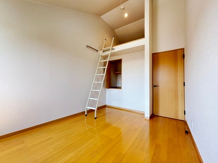 ジーリョBの物件内観写真