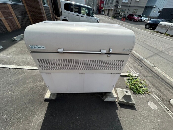 ル・コンフォールの物件外観写真