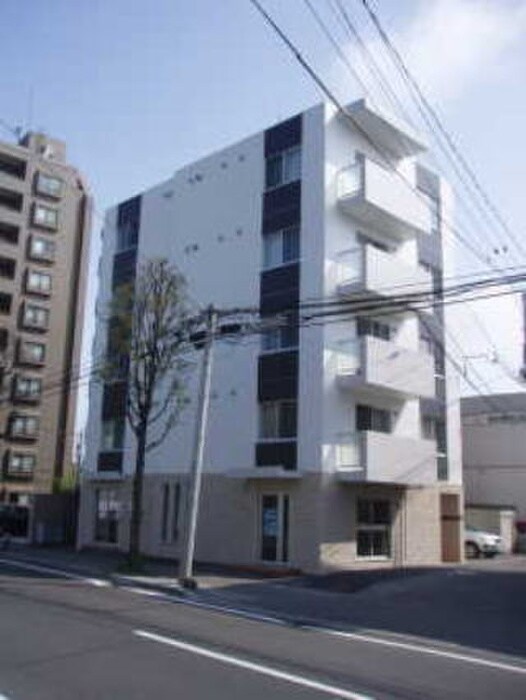 ＮＥＵ円山の物件外観写真