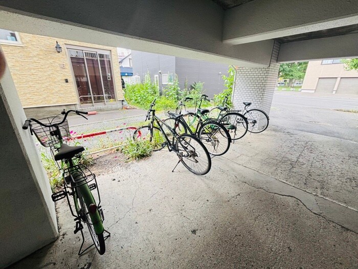 第７ＡＭＳ円山の物件外観写真