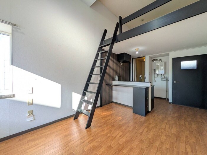 ストラ－ダ中の島の物件内観写真