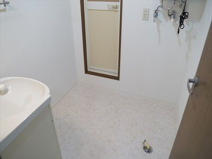 ウイング北14条の物件内観写真