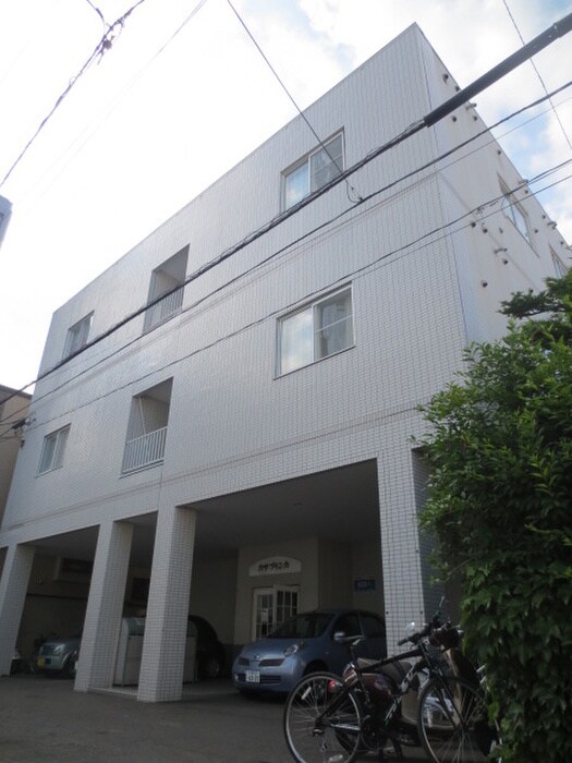 カサブランカの物件外観写真