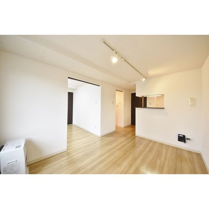 ル・ソレイユの物件内観写真