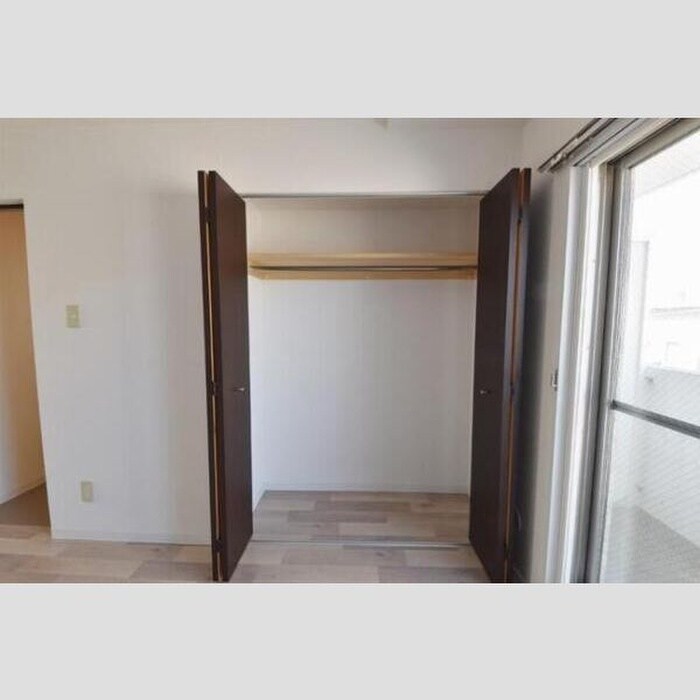 ル・ソレイユの物件内観写真