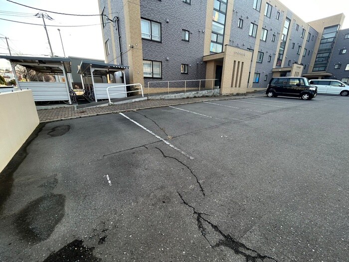 パークハイツHの物件外観写真