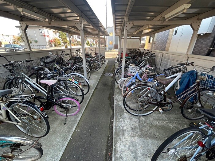 パークハイツHの物件外観写真