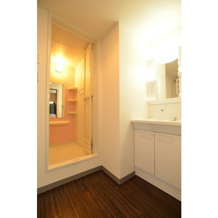 クリスタル・セレニティの物件内観写真