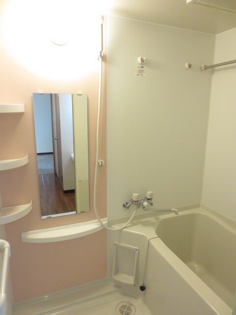 クリスタル・セレニティの物件内観写真