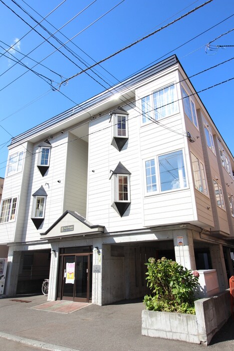 ローヤルハイツ南５条の物件外観写真