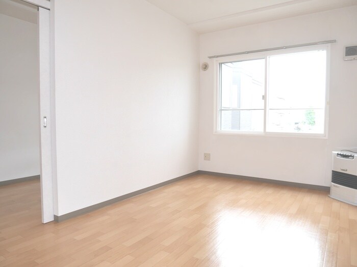 モンタ－ニュ　ボヌ－ルの物件内観写真