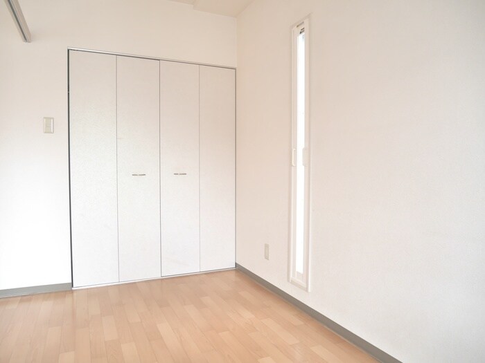 モンタ－ニュ　ボヌ－ルの物件内観写真