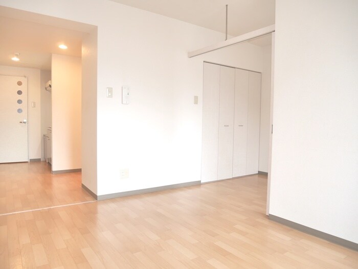 モンタ－ニュ　ボヌ－ルの物件内観写真