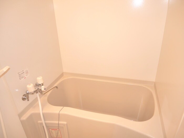 モンタ－ニュ　ボヌ－ルの物件内観写真