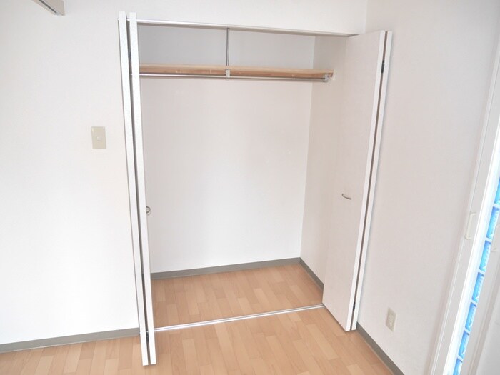 モンタ－ニュ　ボヌ－ルの物件内観写真