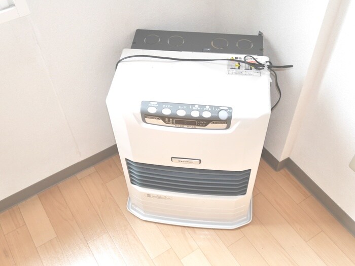 モンタ－ニュ　ボヌ－ルの物件内観写真