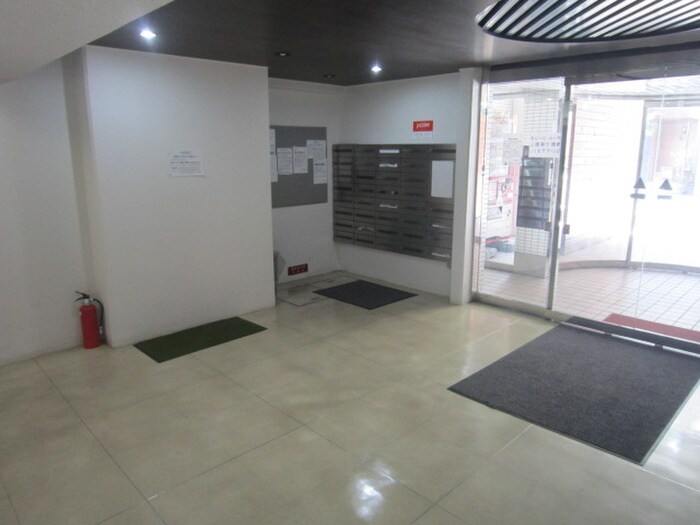 プラザ中島公園の物件外観写真