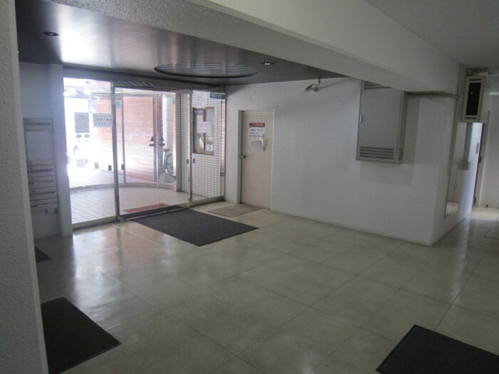 プラザ中島公園の物件外観写真