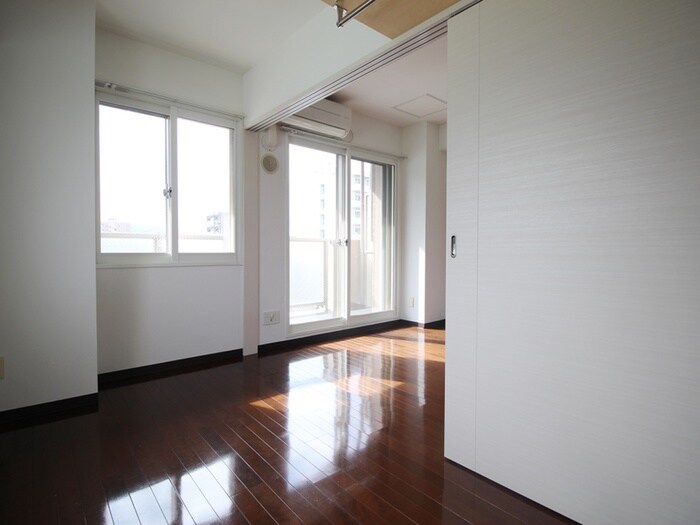 小泉マンション　メム19の物件内観写真