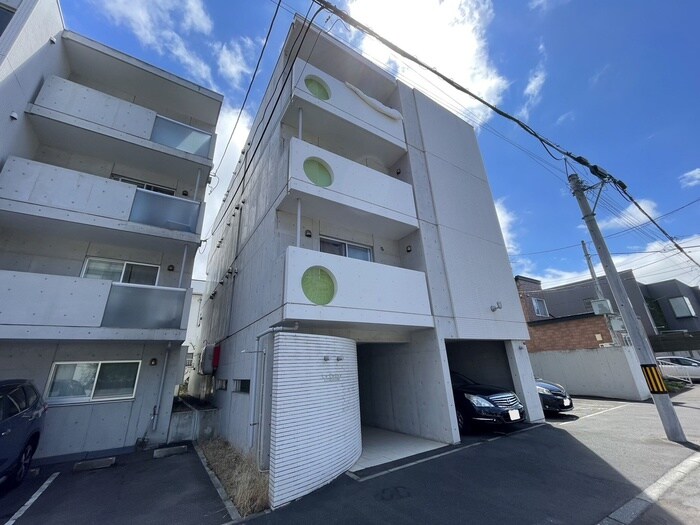 La Causa北円山の物件外観写真