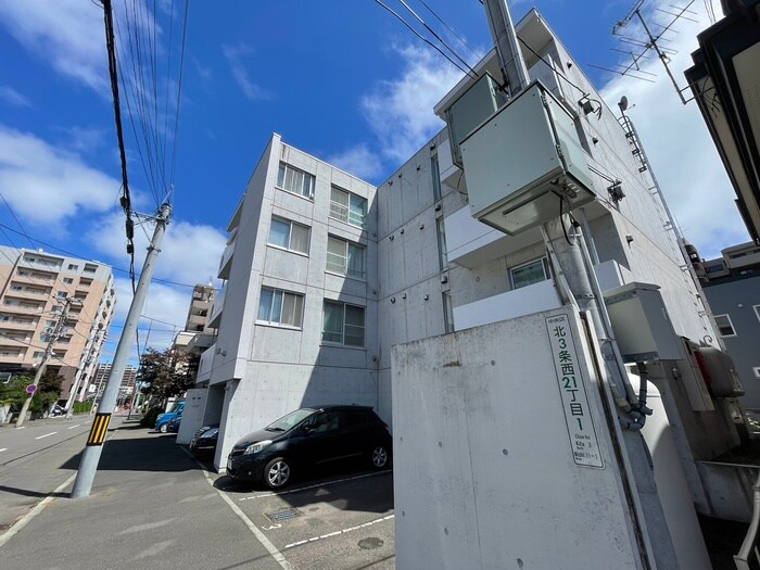 La Causa北円山の物件外観写真