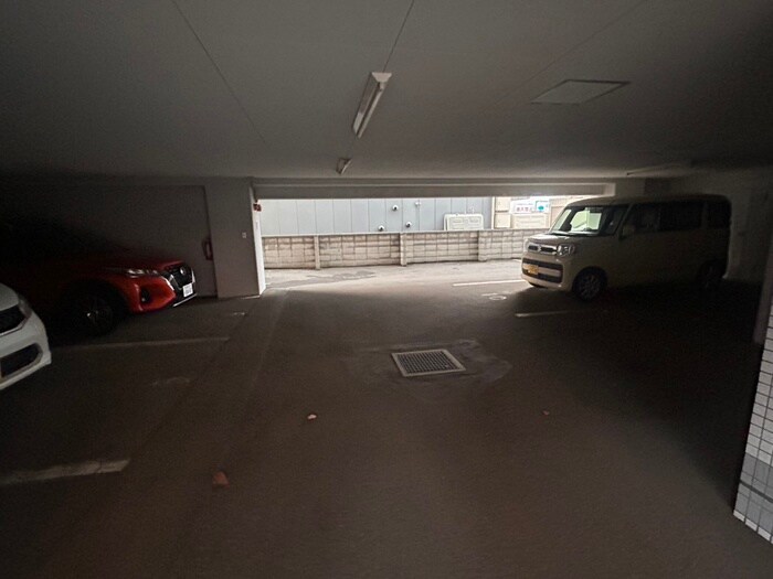 平岸２・７レジデンスの物件外観写真