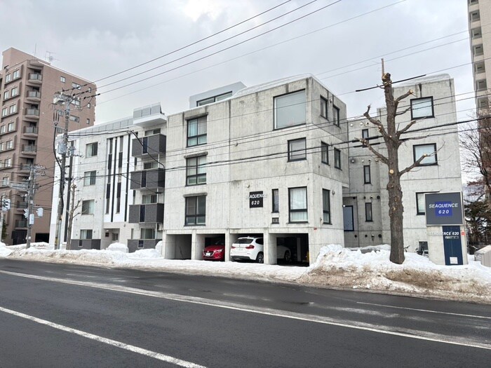 シークエンス620　A棟の物件外観写真