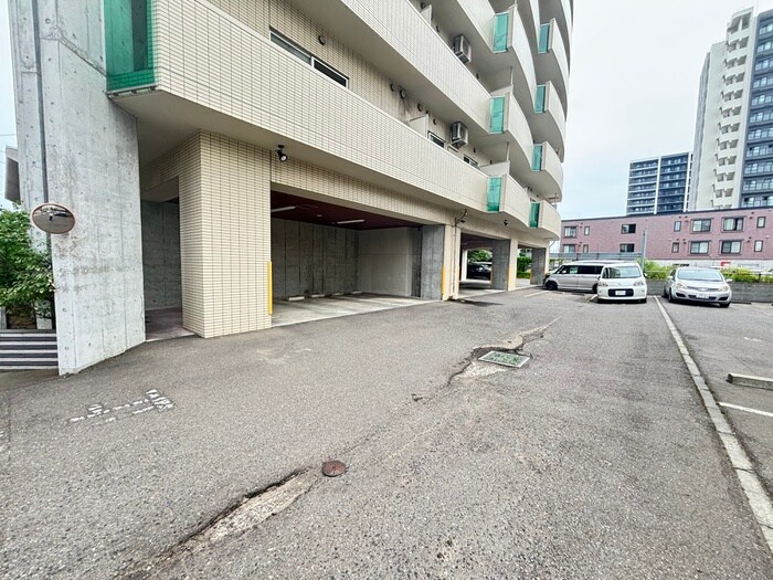 グランカーサ永山公園通 eastの物件外観写真