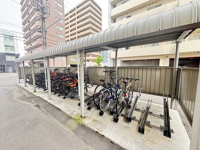 グランカーサ永山公園通 eastの物件外観写真