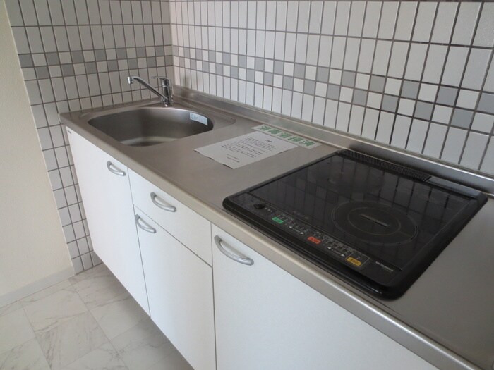 グランカーサ永山公園通 eastの物件内観写真