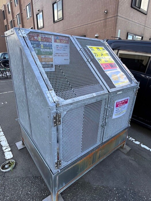 セレ－ナ南郷の物件外観写真