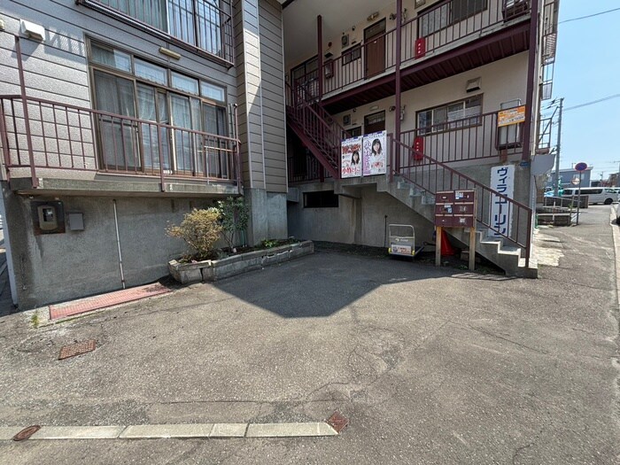 ヴィラコーリンの物件外観写真