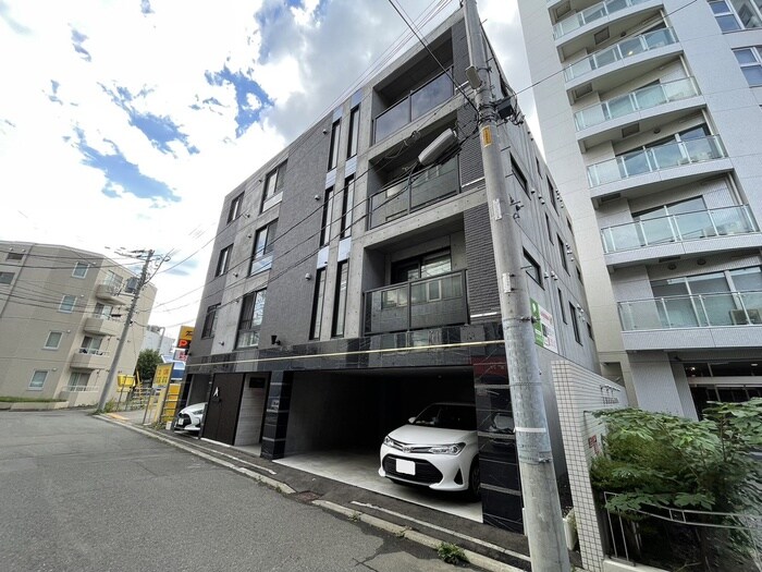 アルファスクエア西28の物件外観写真