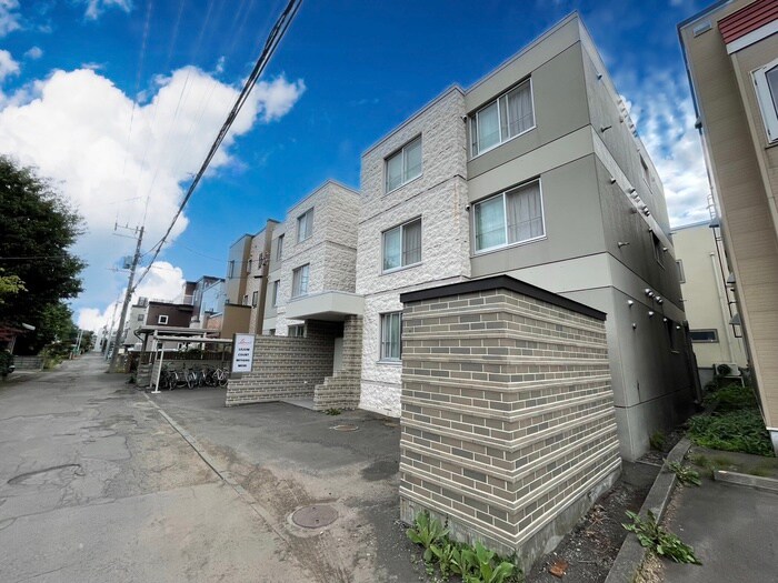 リリアムコート宮の森の物件外観写真