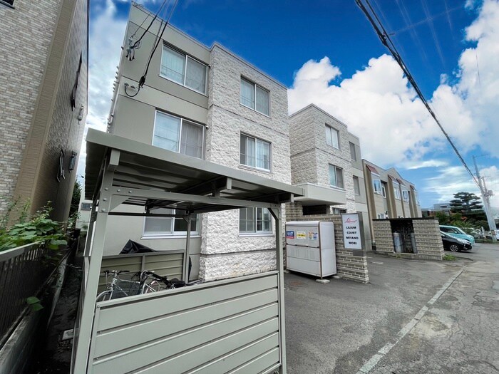 リリアムコート宮の森の物件外観写真