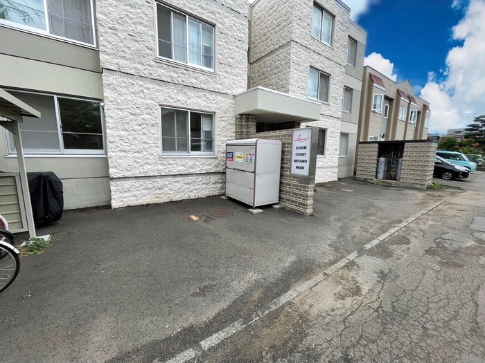 リリアムコート宮の森の物件外観写真