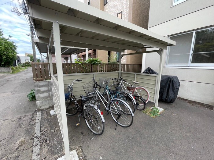 リリアムコート宮の森の物件外観写真