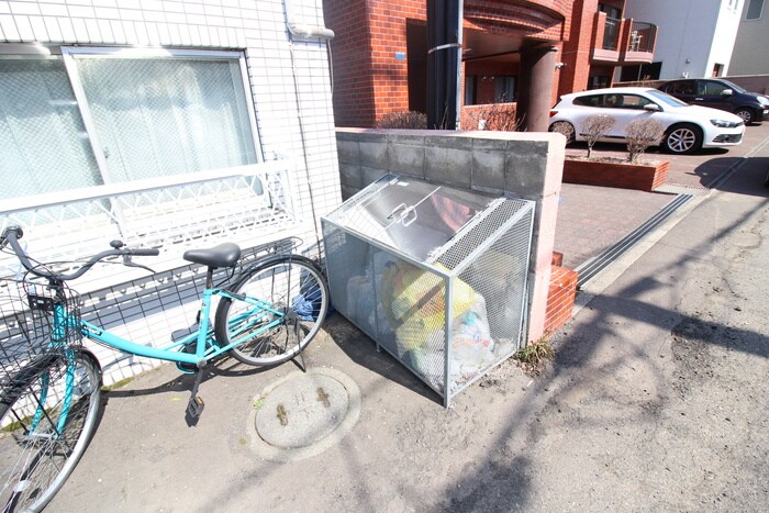 オパス宮の森の物件外観写真