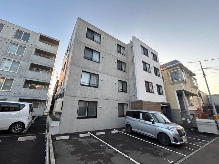 Empress澄川の物件外観写真