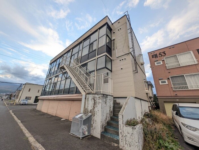 ハイデンス曙の物件外観写真