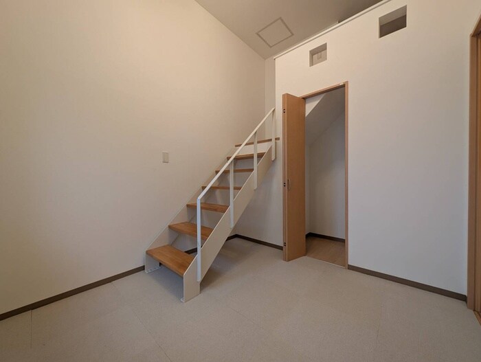 ハイデンス曙の物件内観写真