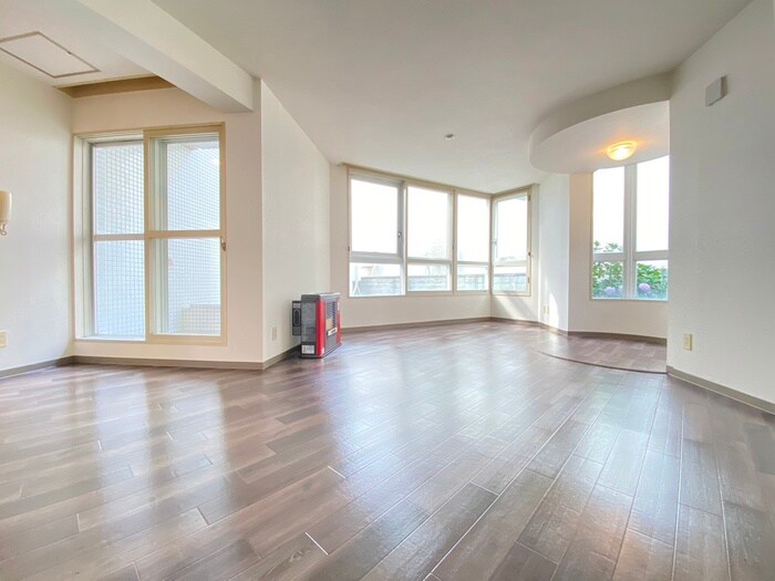 フォレストヒルズ宮の森の物件内観写真