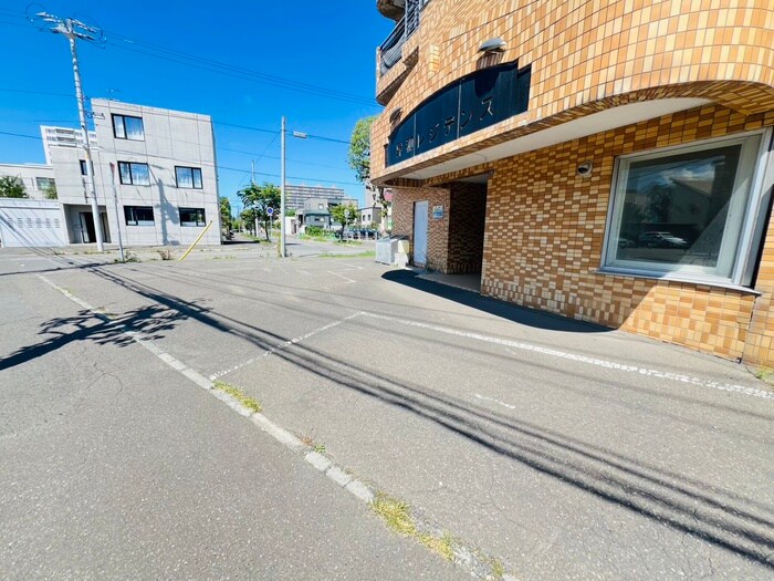 晃和レジデンスの物件外観写真