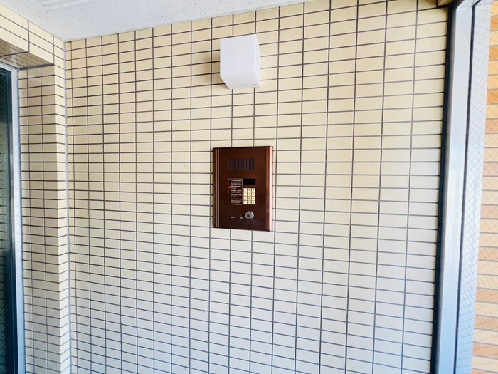 晃和レジデンスの物件外観写真